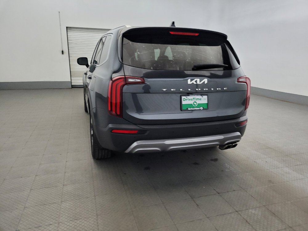 Used 2022 Kia Telluride EX w/ EX Premium Package FWD image 6