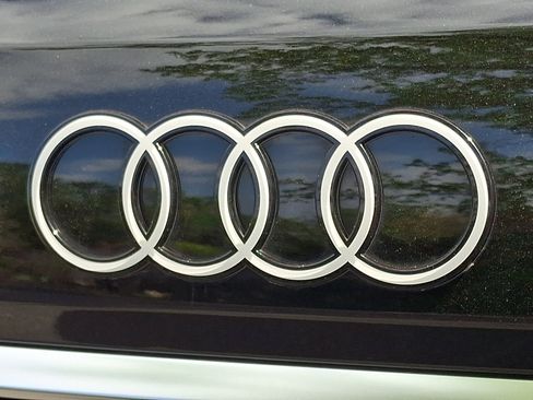 Used 2025 Audi Q7 2.0T Premium Plus w/ Premium Plus Package AWD/4WD image 31