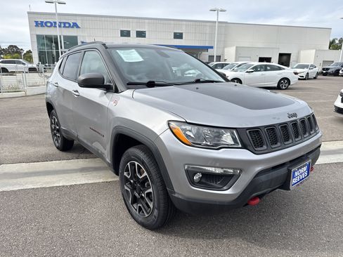 Used 2020 Jeep Compass Trailhawk image 7