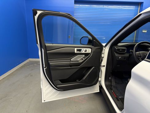 Used 2020 Ford Explorer ST w/ ST Street Pack image 9