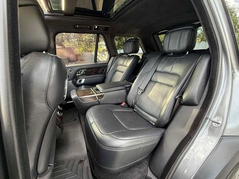 Used 2019 Land Rover Range Rover Autobiography image 6