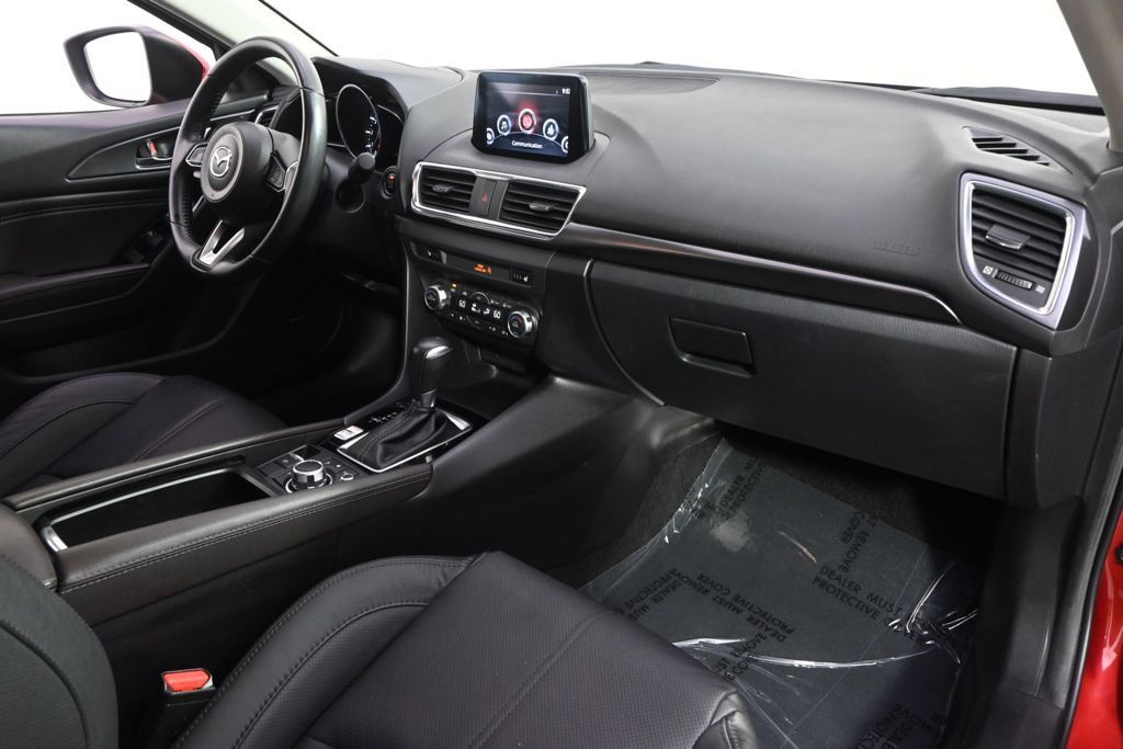 Used 2018 MAZDA MAZDA3 Grand Touring FWD image 15