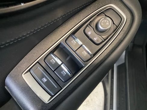 Used 2024 Subaru Outback Limited AWD/4WD image 12