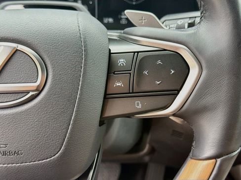 Used 2025 Lexus RX 350 w/ Convenience Package AWD/4WD image 40