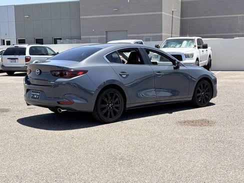 Used 2022 MAZDA MAZDA3 s FWD image 5