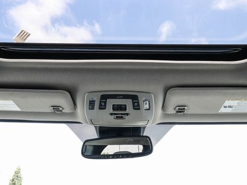 Certified 2025 Toyota Sienna XLE w/ XLE Plus Package FWD image 12