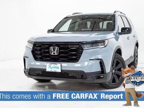 Used 2025 Honda Pilot Black Edition image 2