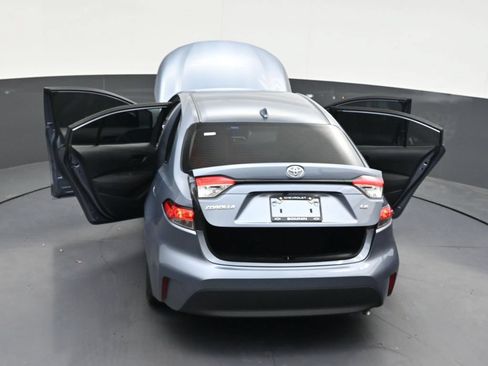 Used 2024 Toyota Corolla LE FWD image 34