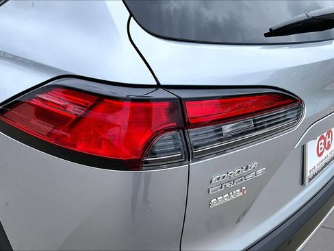 Used 2026 Toyota Corolla Cross XLE FWD image 27