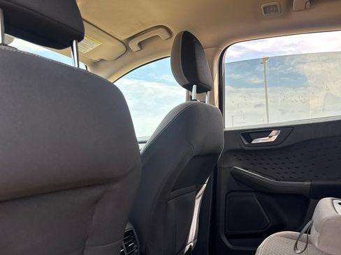 Used 2020 Ford Escape SE FWD image 36