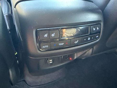 Used 2024 Hyundai Palisade Limited image 32