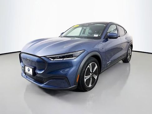 Used 2021 Ford Mustang Mach-E Select w/ Comfort/Appearance Package image 3