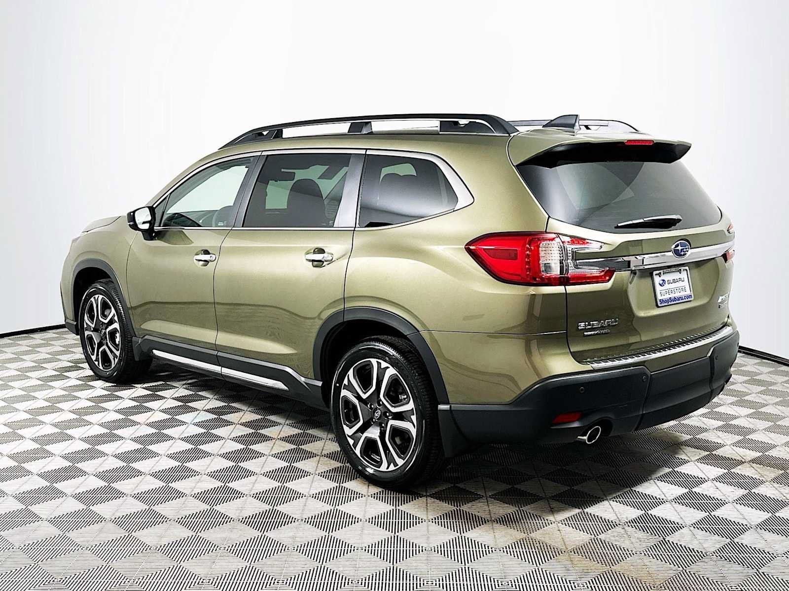 New 2026 Subaru Ascent Touring w/ Popular Package #1 AWD/4WD image 5