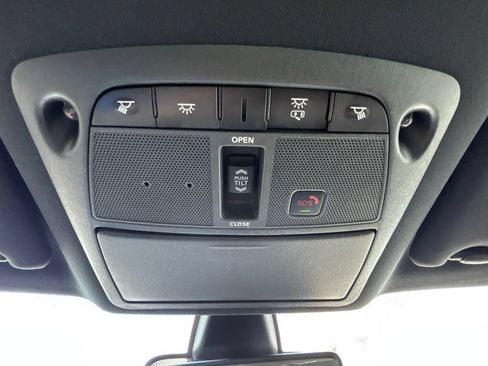 Used 2023 Nissan Maxima SR w/ Sport Mat Group FWD image 19