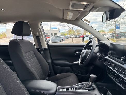 Certified 2024 Honda HR-V LX image 17
