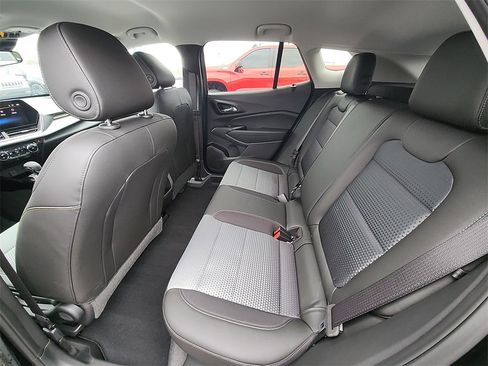 New 2026 Chevrolet Trax LT w/ Driver Confidence Package image 28