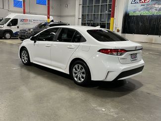 Used 2020 Toyota Corolla LE video 3