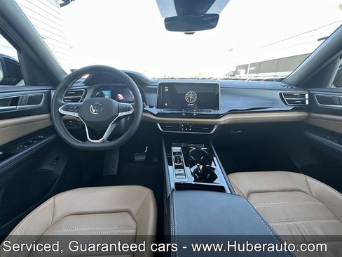 Used 2024 Volkswagen Atlas Cross Sport SEL image 10