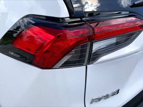 Used 2025 Toyota RAV4 LE AWD/4WD image 28