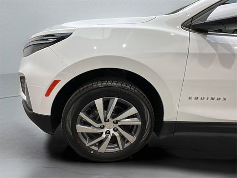 Used 2023 Chevrolet Equinox LT image 24