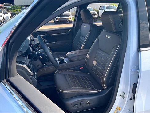 New 2026 GMC Acadia Denali Ultimate AWD/4WD image 9