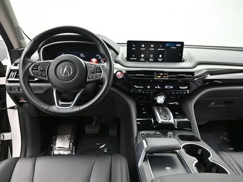 Used 2023 Acura MDX FWD image 18