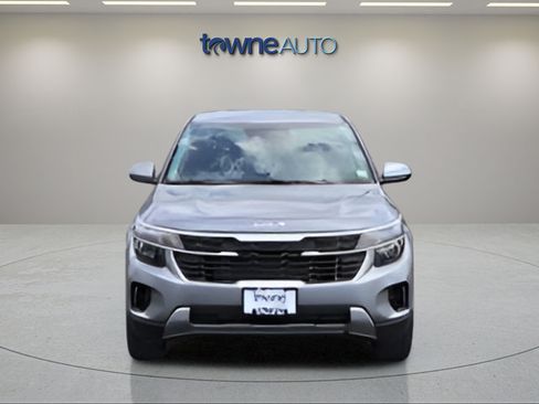 Used 2024 Kia Seltos LX AWD/4WD image 10