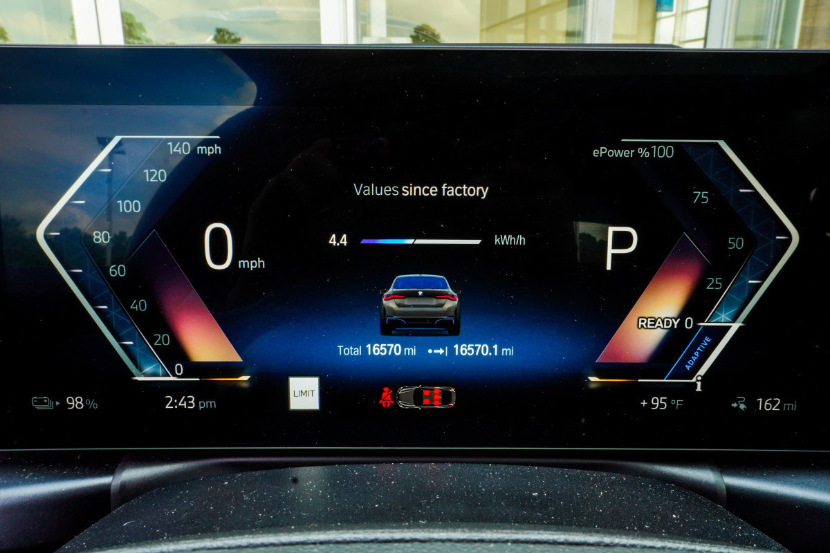 Used 2023 BMW i4 eDrive35 RWD image 29