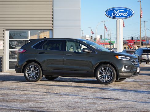 Used 2024 Ford Edge Titanium w/ Equipment Group 301A image 2