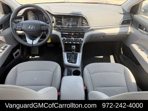 Used 2020 Hyundai Elantra SE FWD image 10