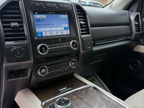Used 2018 Ford Expedition Max Platinum RWD image 6