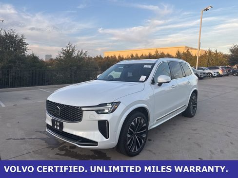 Certified 2025 Volvo XC90 B6 Plus image 1