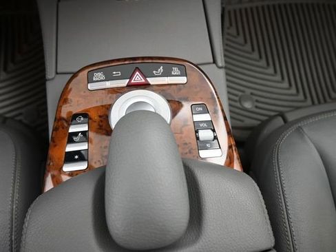 Used 2007 Mercedes-Benz S 550 image 9