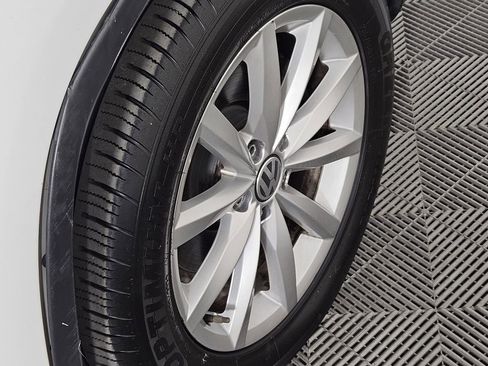 Used 2017 Volkswagen Tiguan Wolfsburg Edition FWD image 5