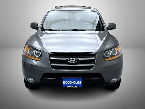 Used 2009 Hyundai Santa Fe Limited FWD image 2