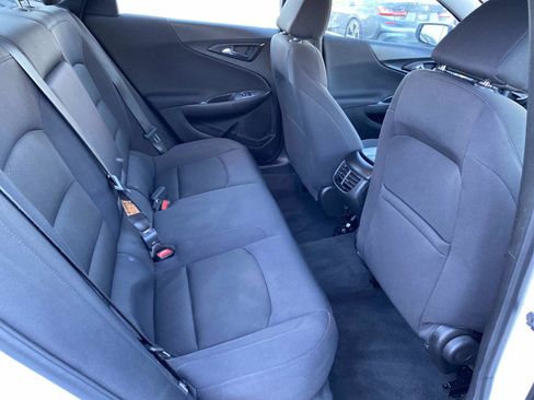 Used 2023 Chevrolet Malibu LT image 21