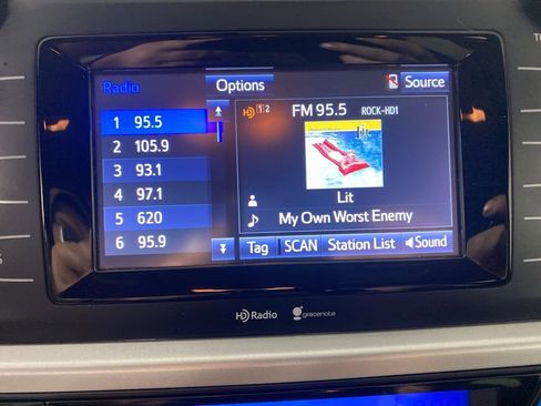 Used 2015 Toyota Highlander Plus image 18