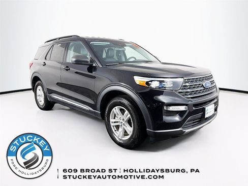 Used 2023 Ford Explorer XLT w/ Equipment Group 202A AWD/4WD image 1