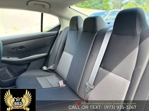 Used 2025 Nissan Sentra SV w/ All-Weather Package FWD image 9