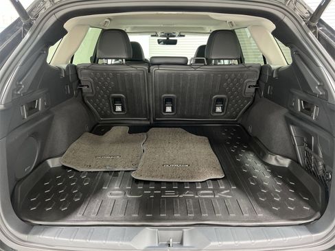 Certified 2025 Subaru Outback Limited image 24