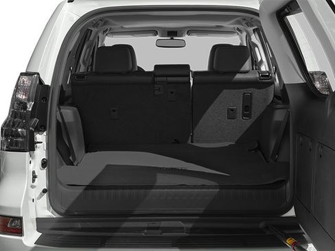 Used 2014 Lexus GX 460 w/ Premium Package AWD/4WD image 12