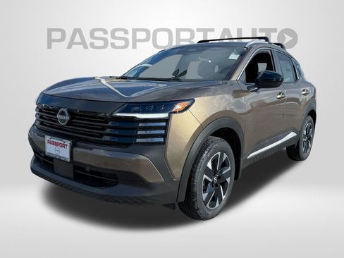 Used 2026 Nissan Kicks SV w/ Cold Weather Package image 1