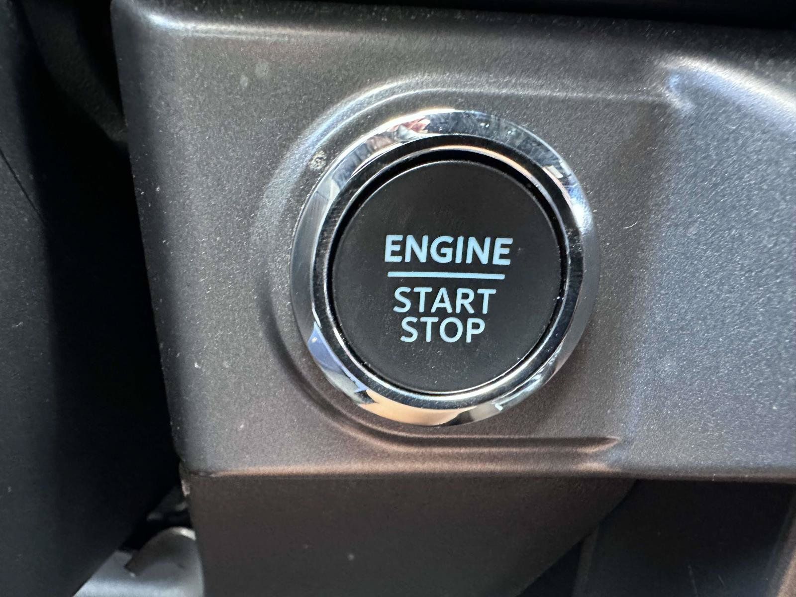 Used 2025 Ford F150 XLT w/ Equipment Group 302A MID AWD/4WD image 20
