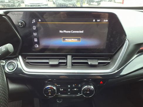 Used 2024 Chevrolet Trax RS w/ Driver Confidence Package FWD image 13