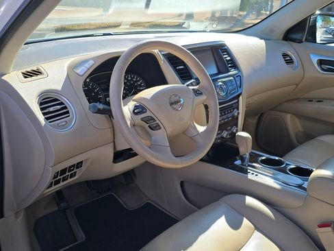 Used 2015 Nissan Pathfinder SL w/ SL Premium Package image 13