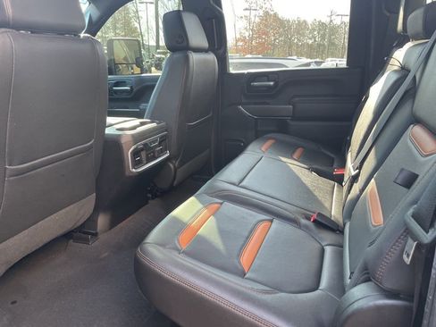 Used 2022 GMC Sierra 2500 AT4 w/ AT4 Premium Plus Package image 7