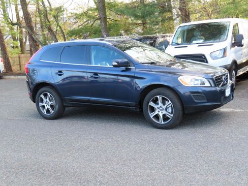 Used 2013 Volvo XC60 T6 image 21