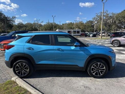 Used 2025 Chevrolet TrailBlazer LT image 44