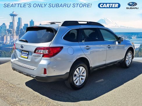 Used 2015 Subaru Outback 2.5i Premium AWD/4WD image 3