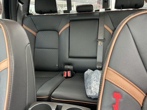 New 2026 GMC Canyon AT4 w/ Technology Plus Package AWD/4WD image 27